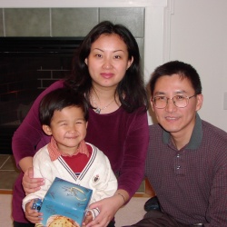 Yizhong and Family