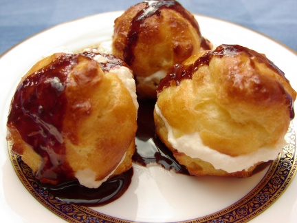 profiteroles